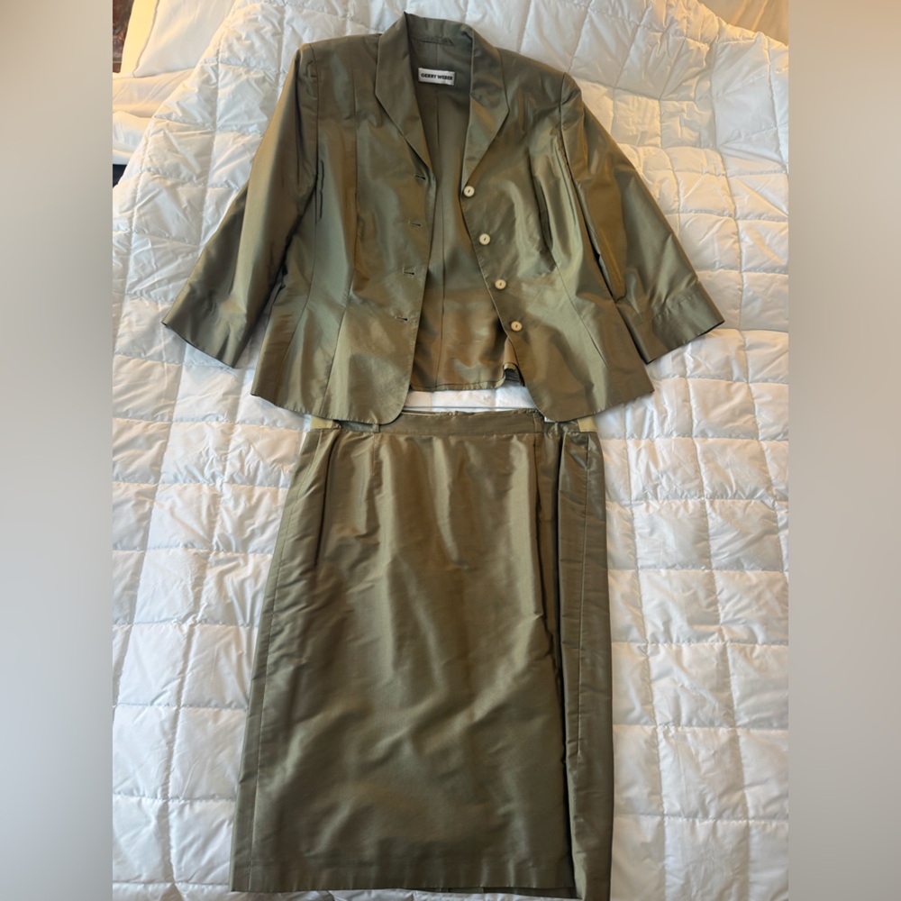 Gerry Weber Olive Green Lightweight Jacket and Skirt Set